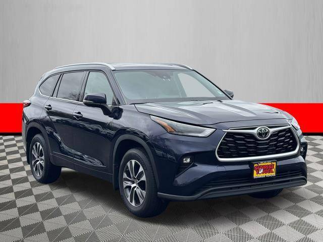 2022 Toyota Highlander XLE — SUV — 8,720 mi — Oakdale, NY