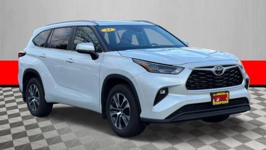 2023 Toyota Highlander LE — SUV — 20,885 mi — Oakdale, NY