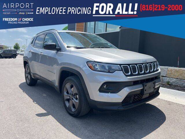 2022 Jeep Compass Latitude Lux — SUV — 15,823 mi — Platte City, MO