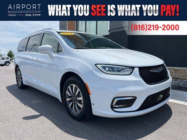 2021 Chrysler Pacifica Hybrid Touring L — Minivan — 88,168 mi — Platte City, MO