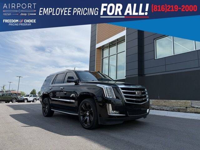 2017 Cadillac Escalade Luxury — SUV — 165,092 mi — Platte City, MO