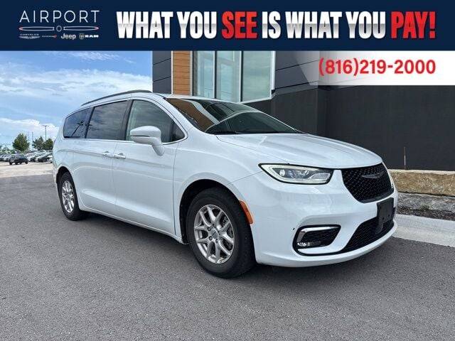 2022 Chrysler Pacifica Touring L — Minivan — 77,149 mi — Platte City, MO