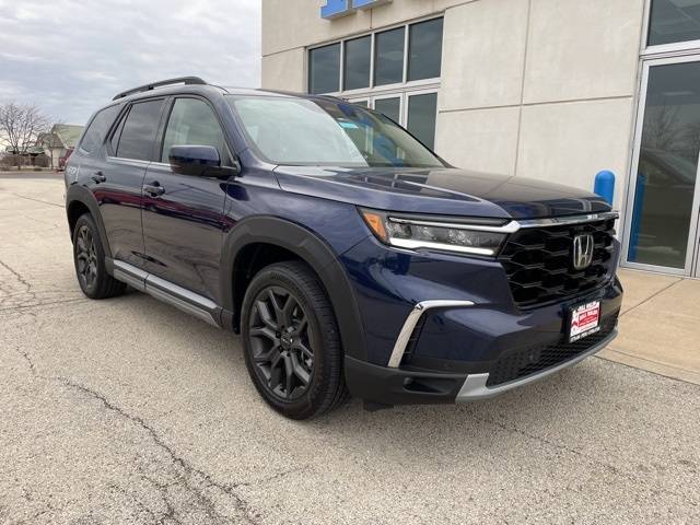2024 Honda Pilot Touring — SUV — 7,186 mi — Ottawa, IL