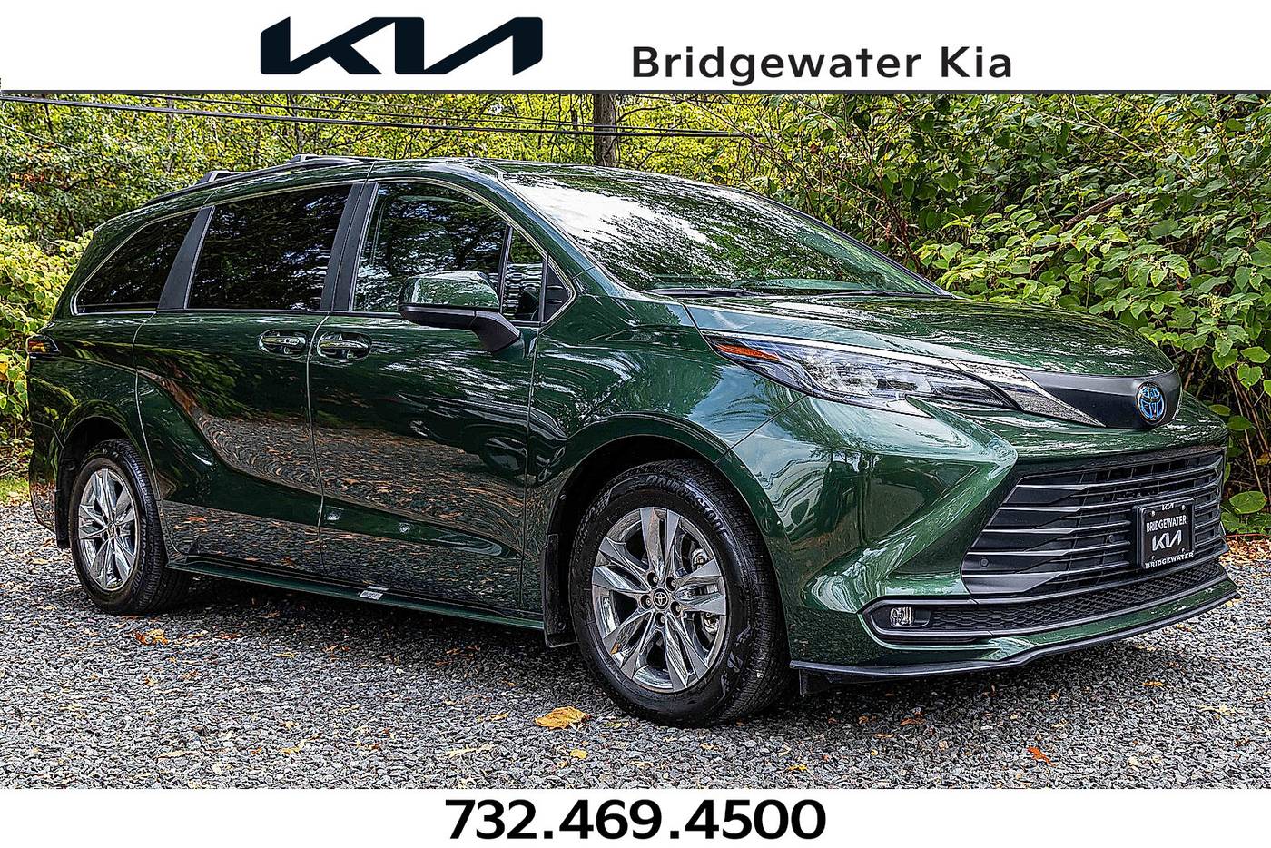 2025 Toyota Sienna XLE — Minivan — 12,427 mi — Bridgewater, NJ