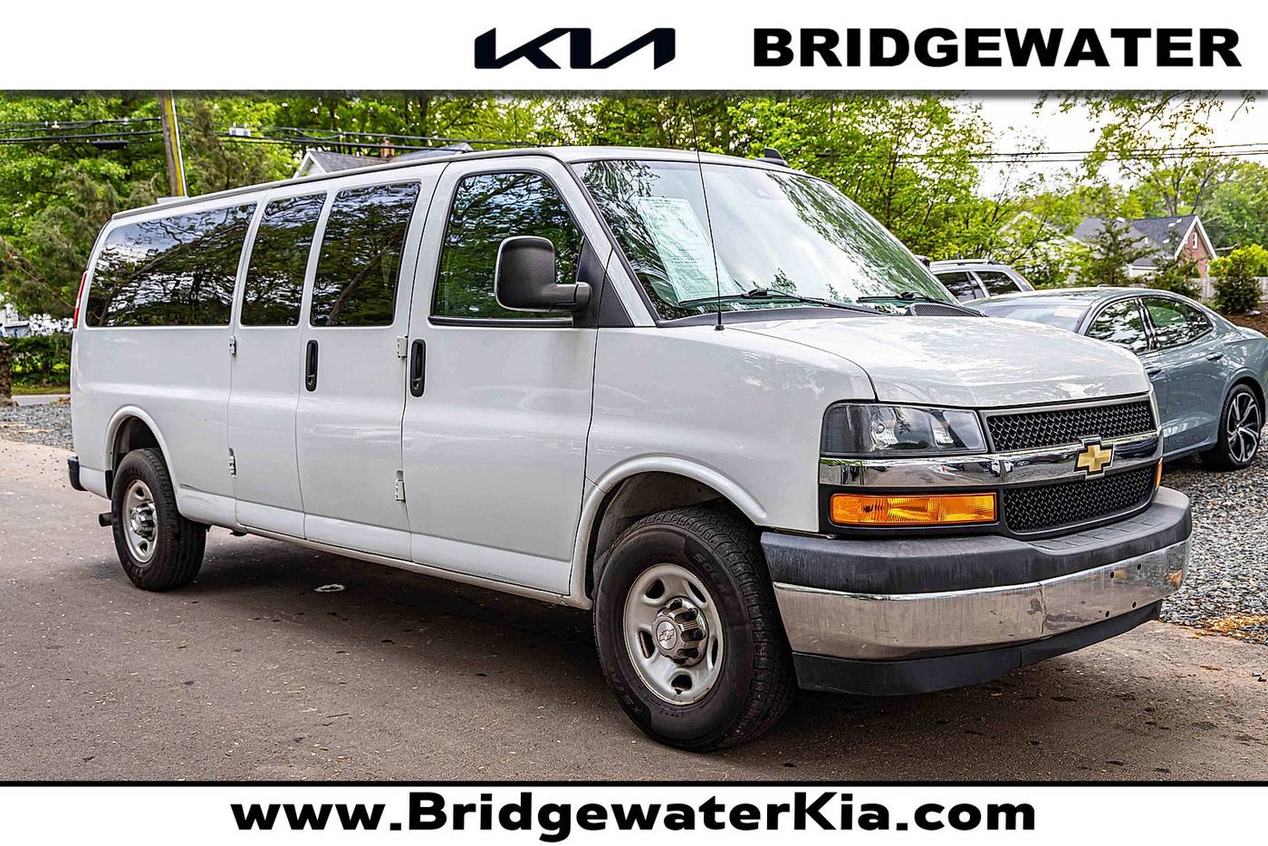 2019 Chevrolet Express Passenger LT — Passenger Van — 74,666 mi — Bridgewater, NJ