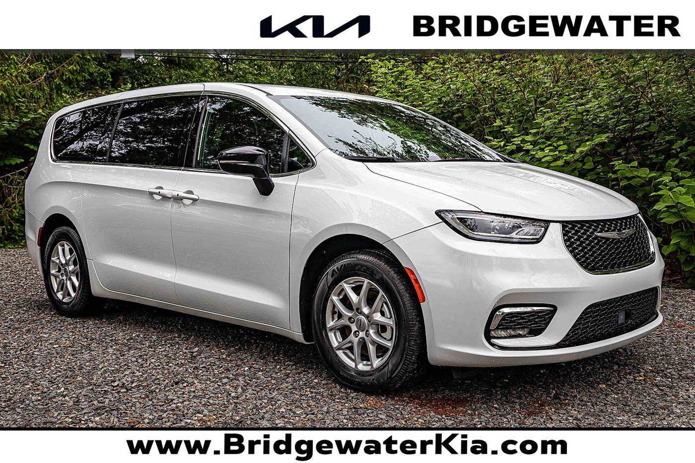 2025 Chrysler Pacifica Select — Minivan — 9,150 mi — Bridgewater, NJ