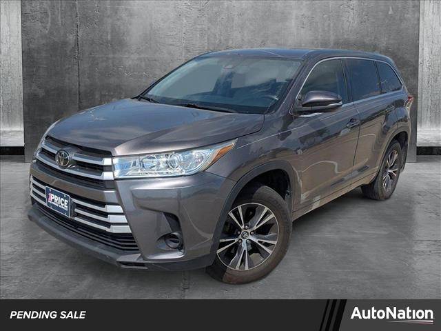 2017 Toyota Highlander LE — SUV — 142,041 mi — Houston, TX