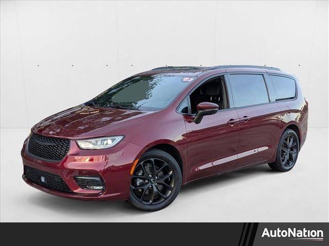 2023 Chrysler Pacifica Touring L — Minivan — 14,837 mi — Pembroke Pines, FL
