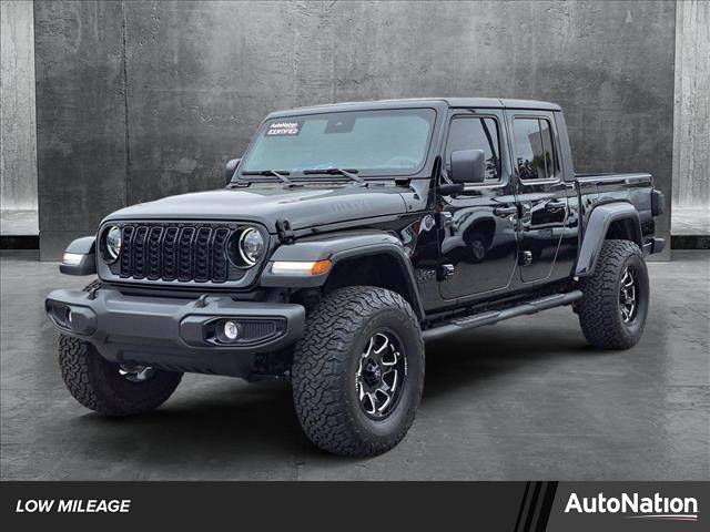 2024 Jeep Gladiator Willys — Pickup Truck — 2,367 mi — Cerritos, CA