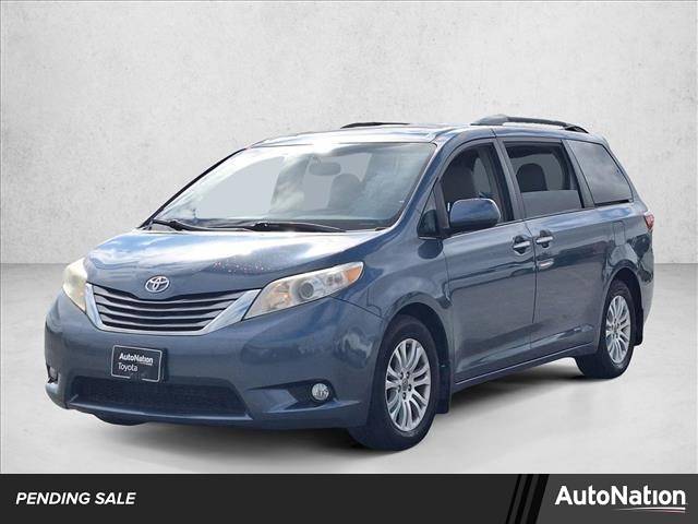 2017 Toyota Sienna XLE — Minivan — 112,857 mi — Cerritos, CA