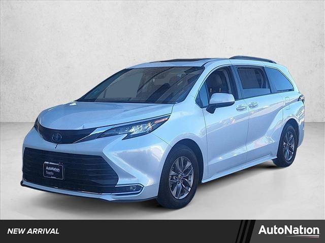 2023 Toyota Sienna XLE — Minivan — 47,218 mi — Cerritos, CA