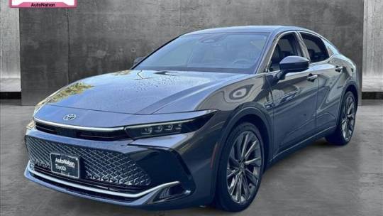 2023 Toyota Crown Limited — Sedan — 53,148 mi — Cerritos, CA