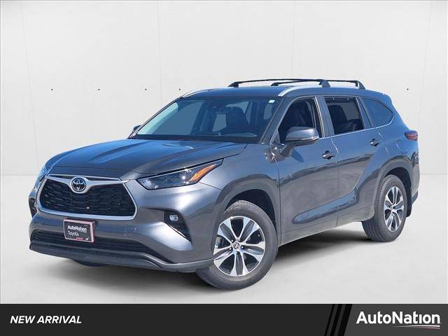 2023 Toyota Highlander XLE — SUV — 13,033 mi — Cerritos, CA
