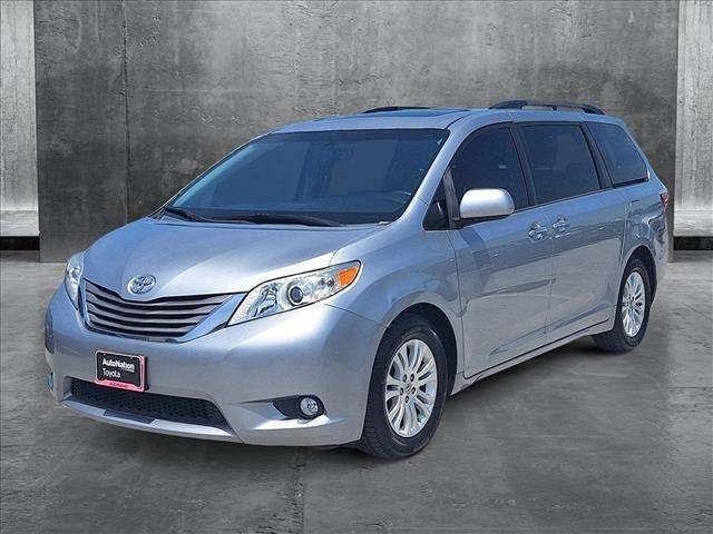 2015 Toyota Sienna XLE — Minivan — 90,832 mi — Cerritos, CA