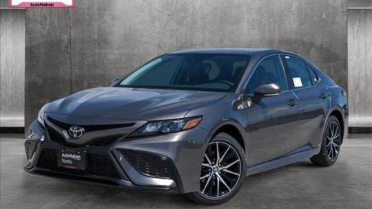 2024 Toyota Camry SE — Sedan — 10,601 mi — Cerritos, CA