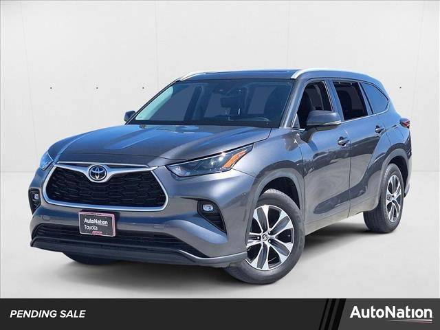 2022 Toyota Highlander XLE — SUV — 31,915 mi — Cerritos, CA