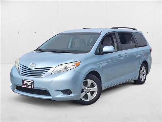 2016 Toyota Sienna LE — Minivan — 83,415 mi — Cerritos, CA