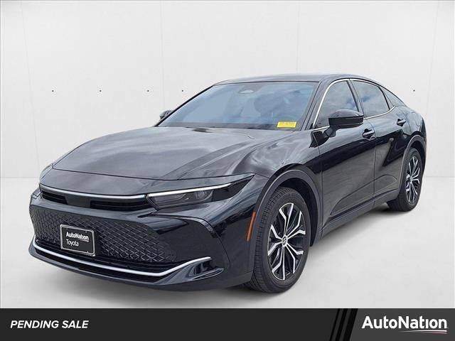 2025 Toyota Crown XLE — Sedan — 7,249 mi — Cerritos, CA