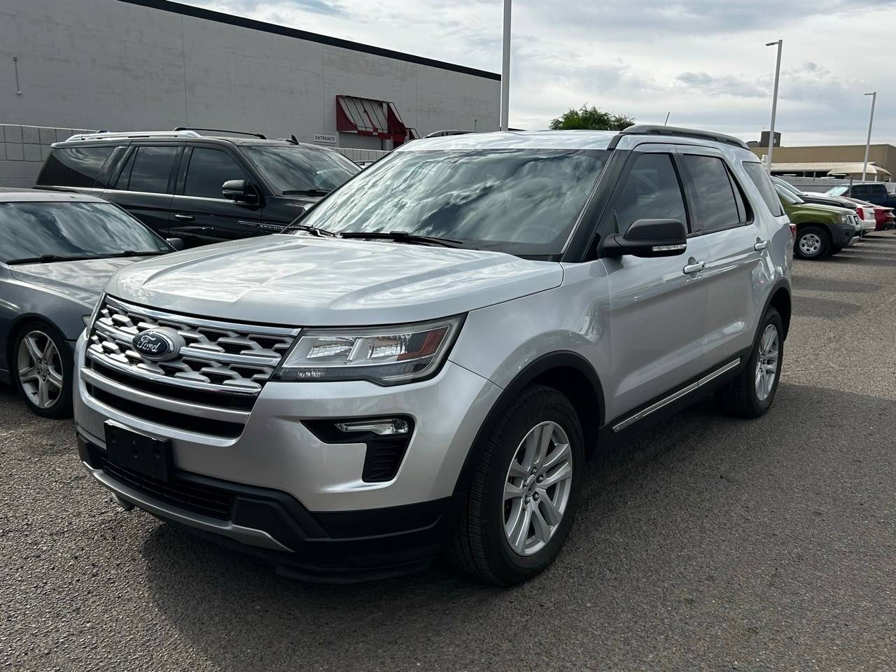 2019 Ford Explorer XLT — SUV — 82,442 mi — Phoenix, AZ