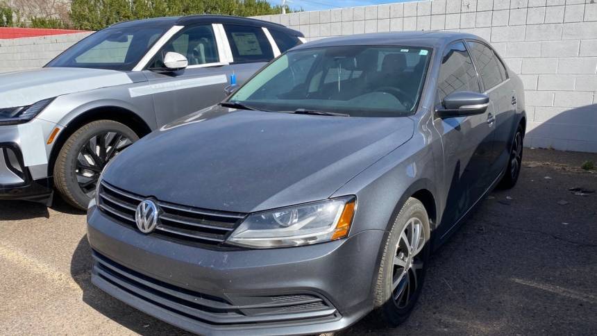 2017 Volkswagen Jetta 1.4T SE — Sedan — 87,233 mi — Phoenix, AZ