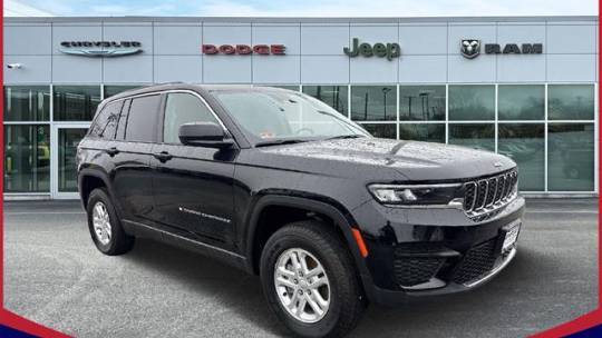2023 Jeep Grand Cherokee Laredo — SUV — 301 mi — Middletown Road, RI