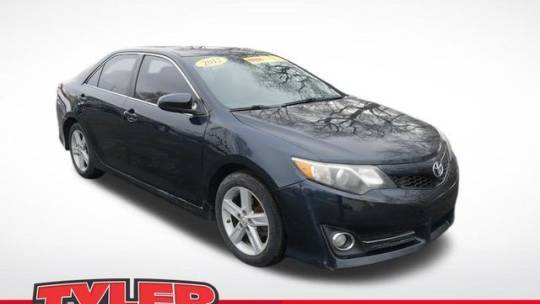 2012 Toyota Camry SE — Sedan — 121,808 mi — Niles, MI
