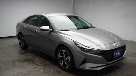 2023 Hyundai Elantra SEL — Sedan — 810 mi — Golden, CO