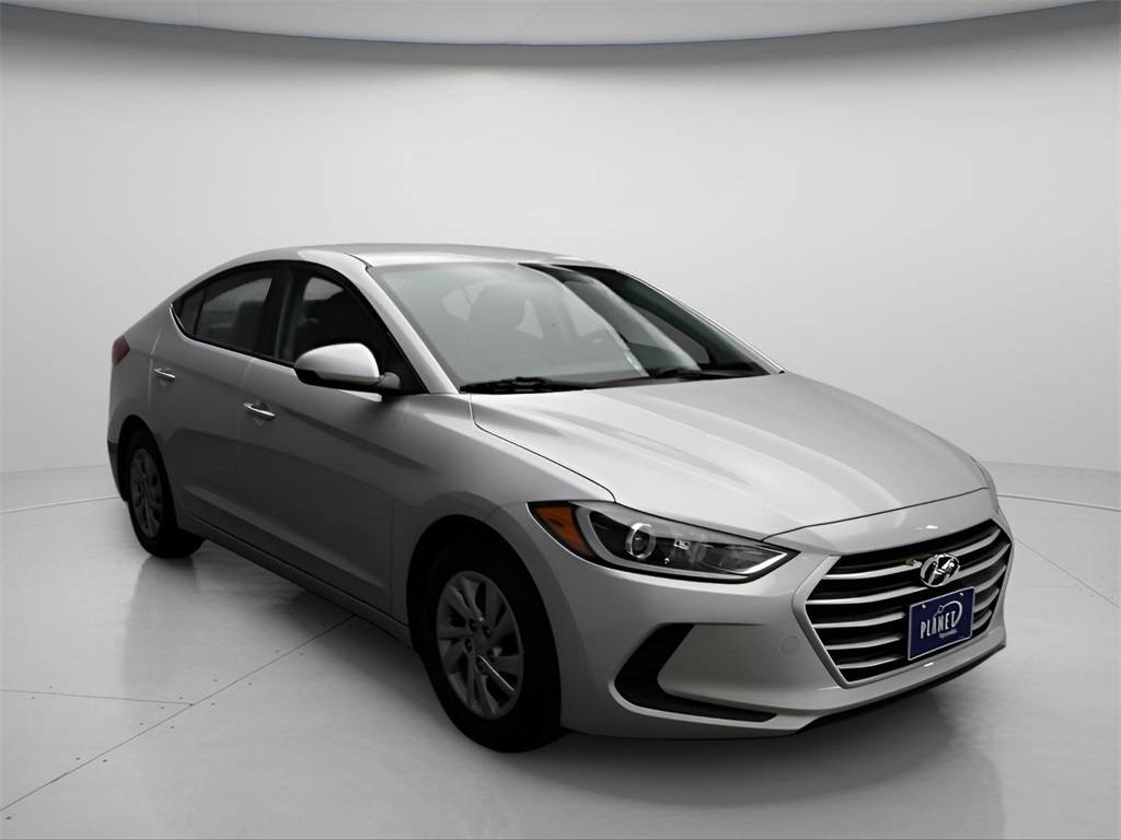 2017 Hyundai Elantra SE — Sedan — 28,425 mi — Golden, CO