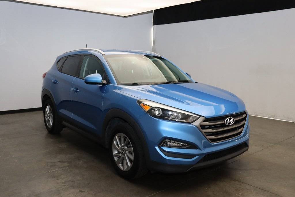 2016 Hyundai Tucson SE — SUV — 25,091 mi — Golden, CO