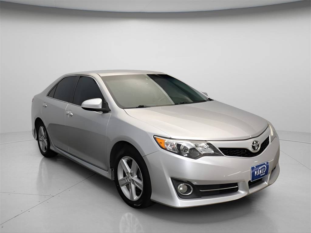 2014 Toyota Camry SE — Sedan — 129,941 mi — Golden, CO