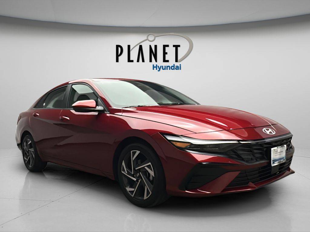 2025 Hyundai Elantra SEL Convenience — Sedan — 7,628 mi — Golden, CO