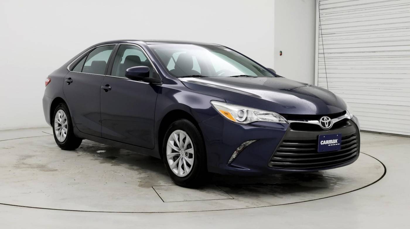 2017 Toyota Camry LE — Sedan — 10,392 mi — Waterbury, CT