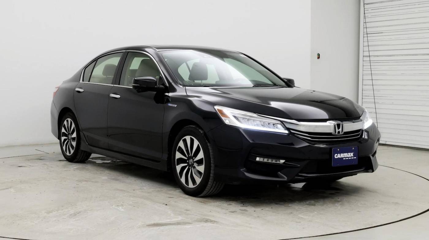 2017 Honda Accord Hybrid Touring — Sedan — 68,906 mi — Waterbury, CT