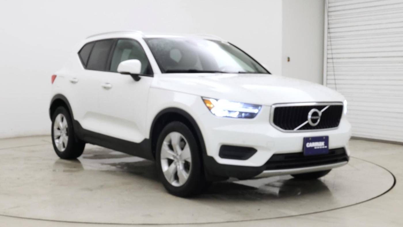 2020 Volvo XC40 Momentum — SUV — 82,101 mi — Waterbury, CT