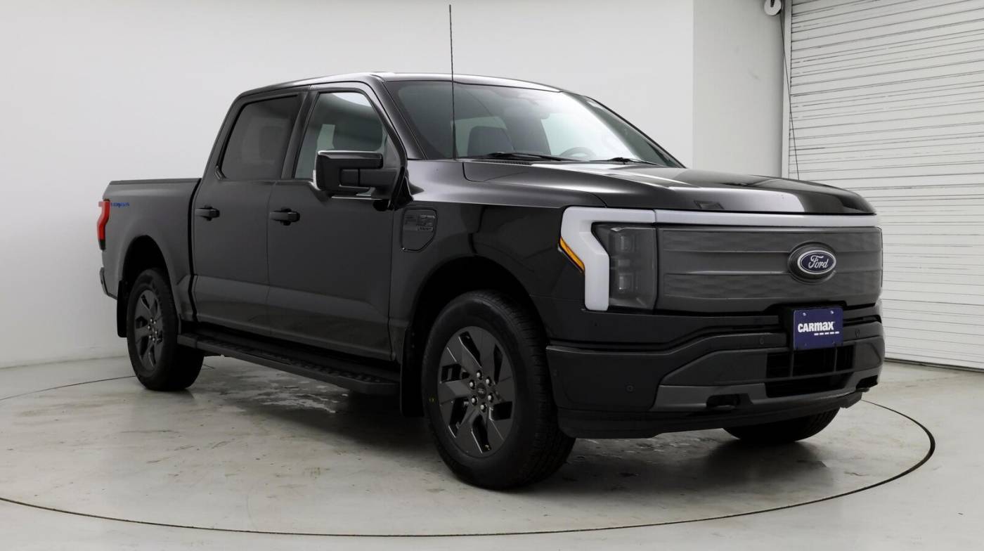 2023 Ford F-150 Lightning LARIAT — Pickup Truck — 10,210 mi — Waterbury, CT