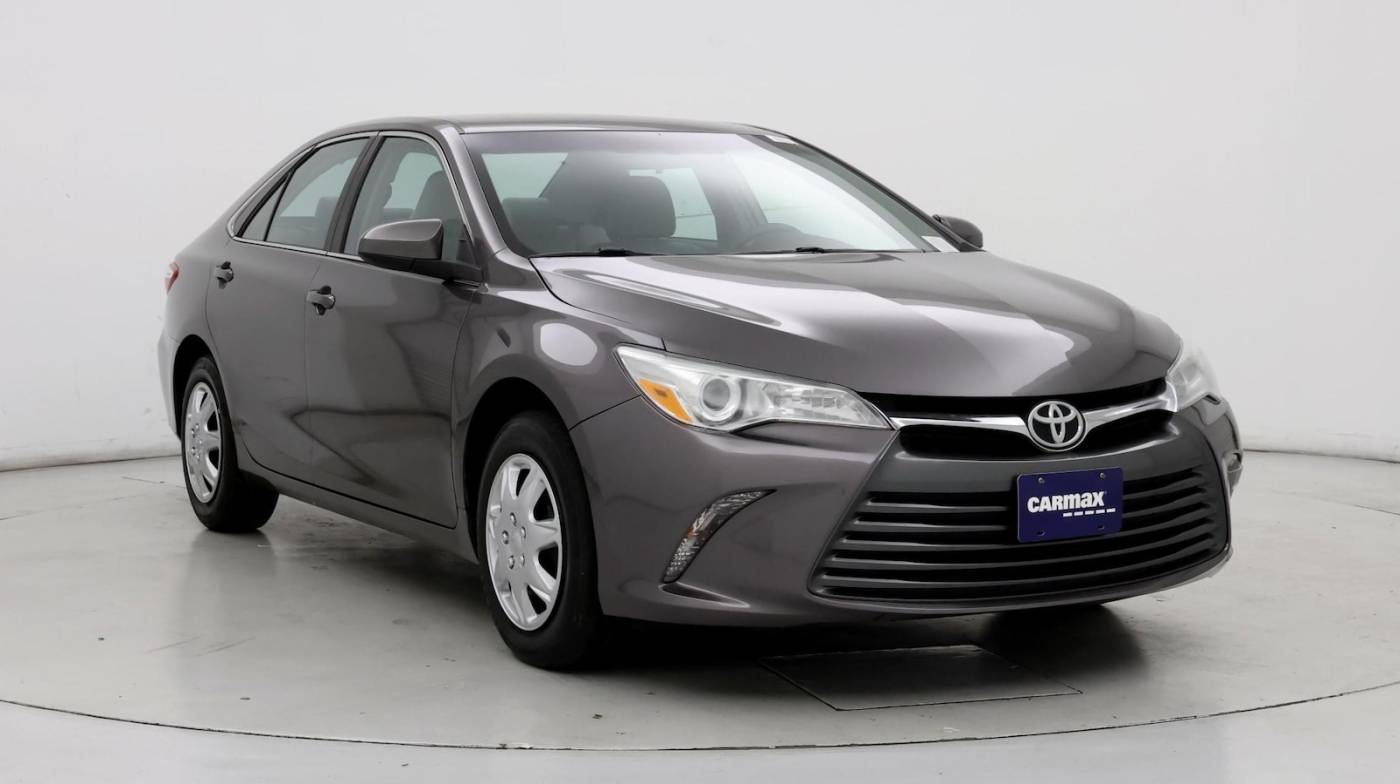 2017 Toyota Camry SE — Sedan — 122,970 mi — San Jose, CA
