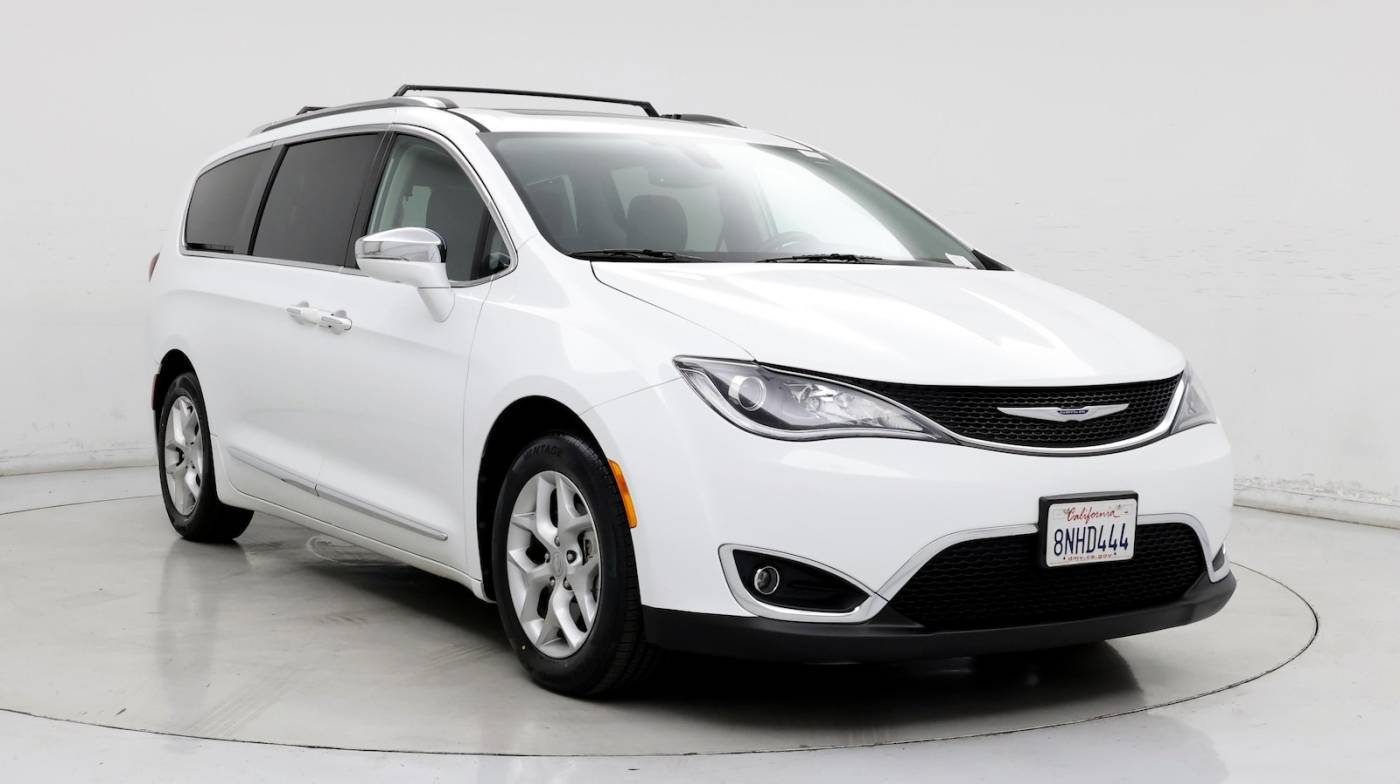2019 Chrysler Pacifica Limited — Minivan — 57,017 mi — San Jose, CA