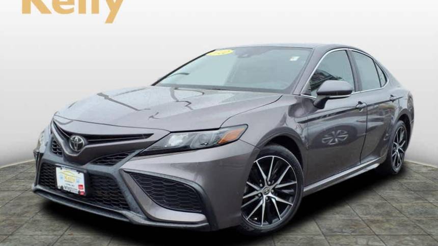 2022 Toyota Camry SE — Sedan — 10,517 mi — Lynn, MA