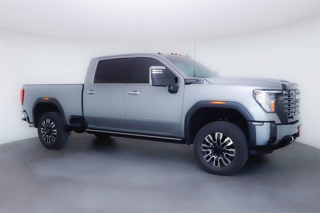 2025 GMC Sierra 2500HD Denali Ultimate — Pickup Truck — 2,976 mi — San Marcos, TX