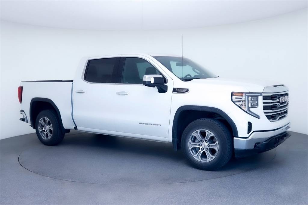 2024 GMC Sierra 1500 SLT — Pickup Truck — 32,817 mi — San Marcos, TX