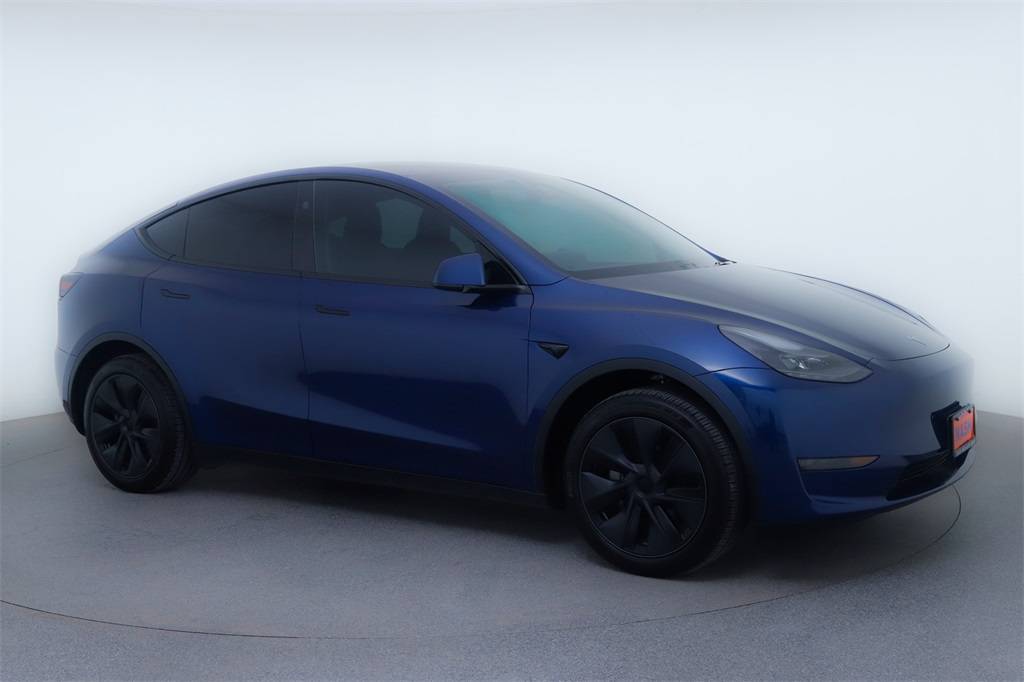 2024 Tesla Model Y Standard Range — SUV — 8,001 mi — San Marcos, TX