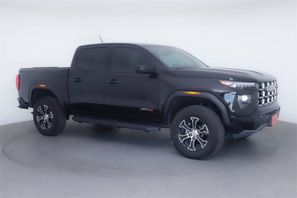 2025 GMC Canyon AT4 — Pickup Truck — 1,610 mi — San Marcos, TX