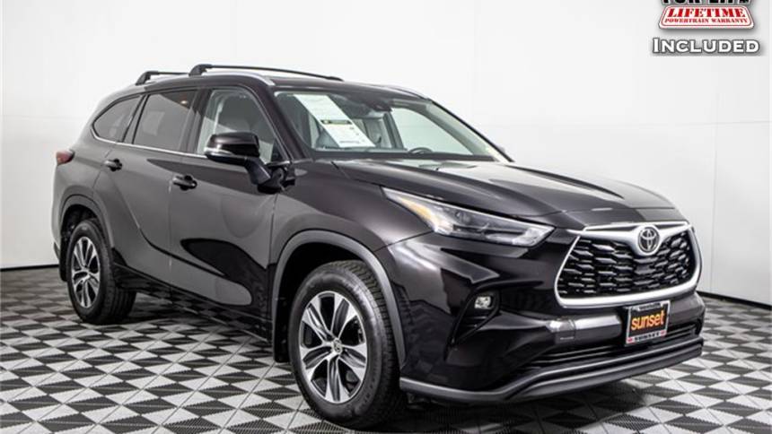 2022 Toyota Highlander XLE — SUV — 52,617 mi — Sumner, WA