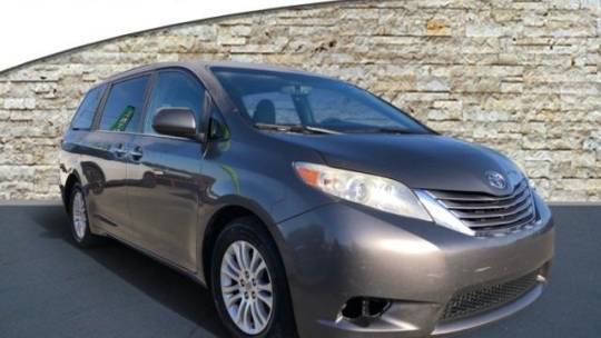 2016 Toyota Sienna XLE — Minivan — 153,080 mi — Chattanooga, TN