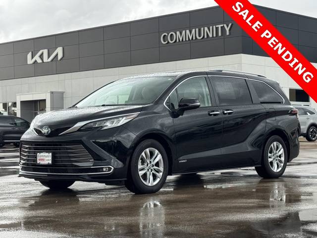 2021 Toyota Sienna Limited — Minivan — 44,500 mi — Baytown, TX