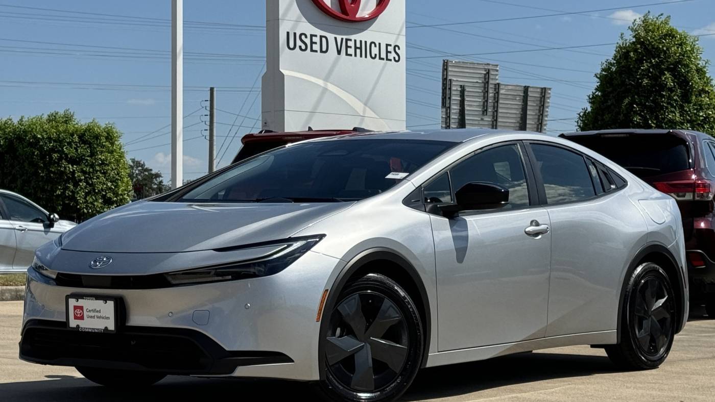 2024 Toyota Prius LE — Hatchback — 14,007 mi — Baytown, TX