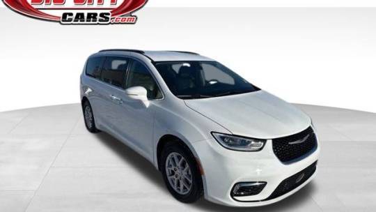 2022 Chrysler Pacifica Touring L — Minivan — 69,595 mi — Fort Wayne, IN