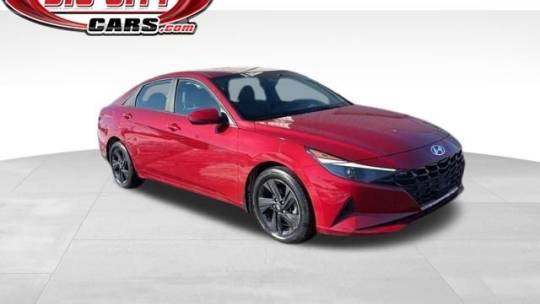 2022 Hyundai Elantra SEL — Sedan — 30,154 mi — Fort Wayne, IN