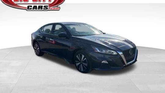 2022 Nissan Altima SV — Sedan — 69,048 mi — Fort Wayne, IN
