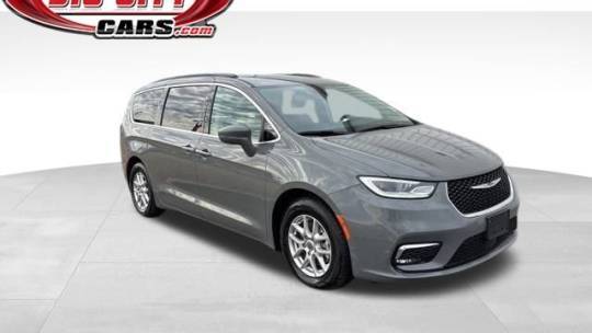 2022 Chrysler Pacifica Touring L — Minivan — 80,196 mi — Fort Wayne, IN